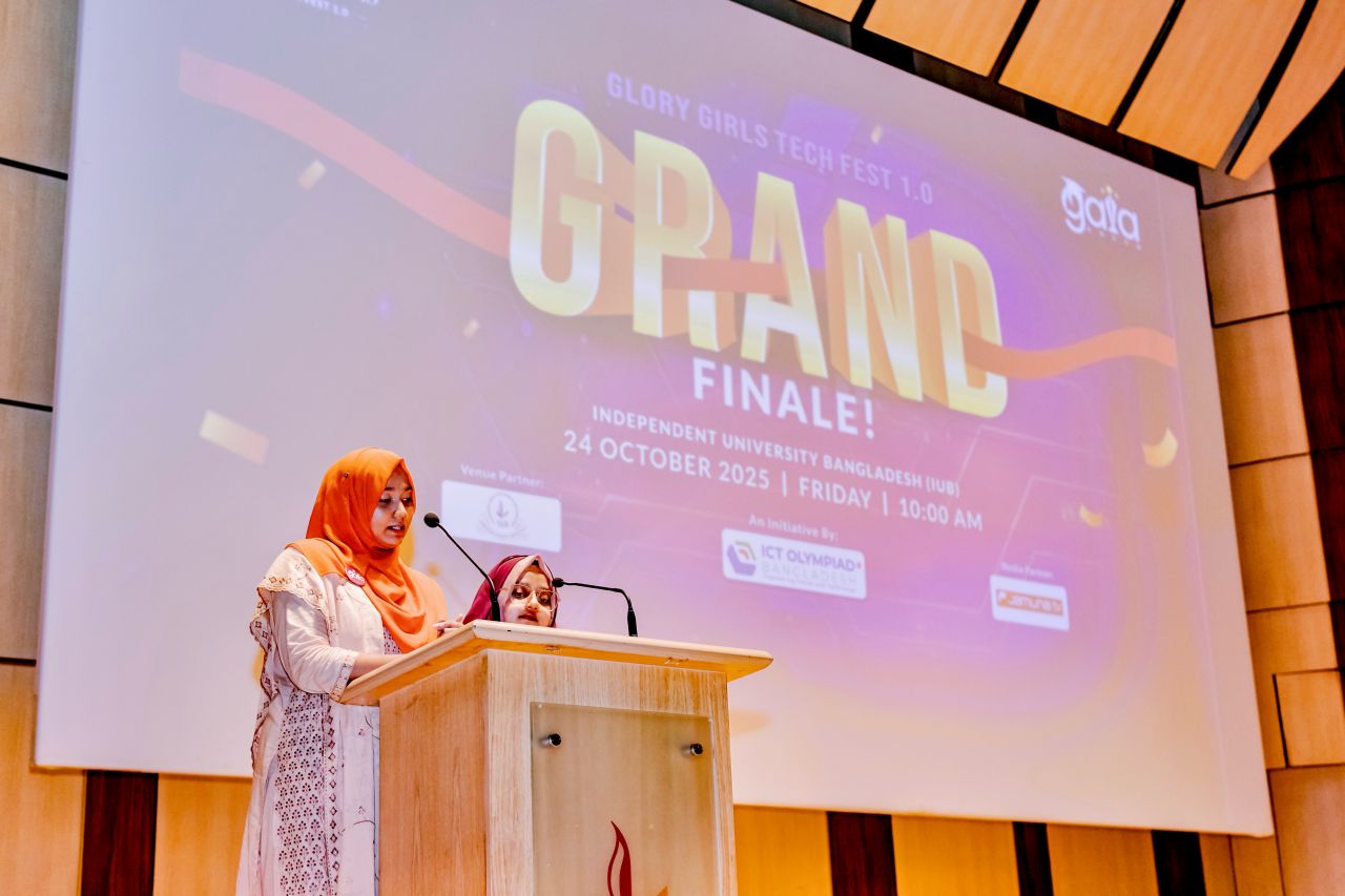 Kazi Fabiha Golam Liya anchoring Glory Girls Tech Fest 1.0